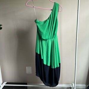 NWT. Halston Heritage dress Size 6.